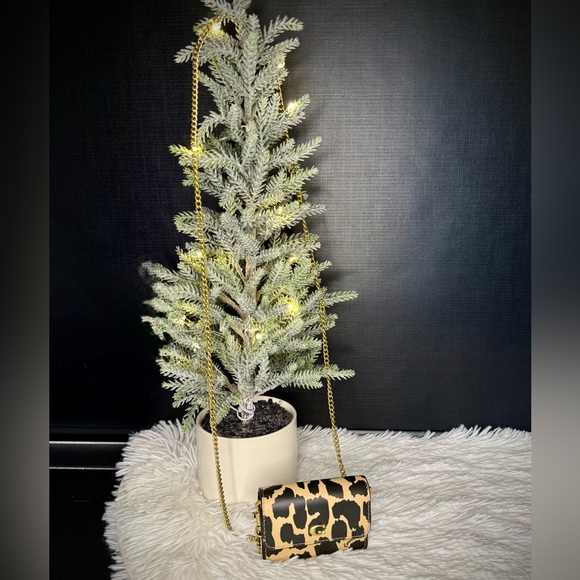 COACH Leopard Print Leather Flap Card Case with Crossbody Chain - Picture 10 of 11